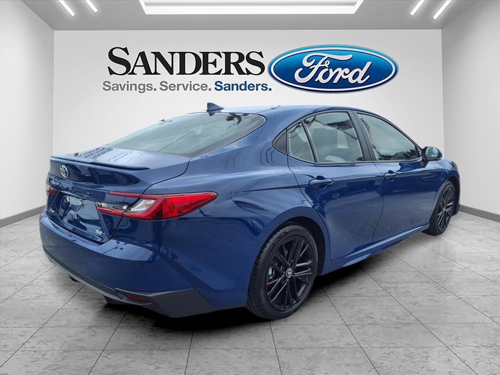 Used 2025 Toyota Camry Hybrid image 2