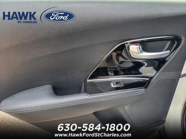 Used 2020 Kia Niro LXS FWD image 17