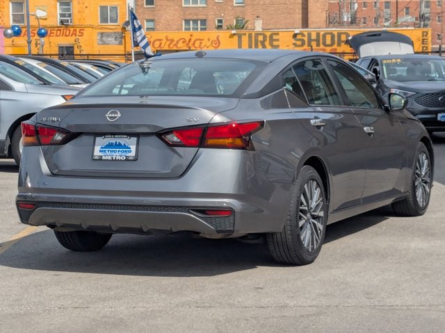 Used 2024 Nissan Altima 2.5 SV FWD image 4