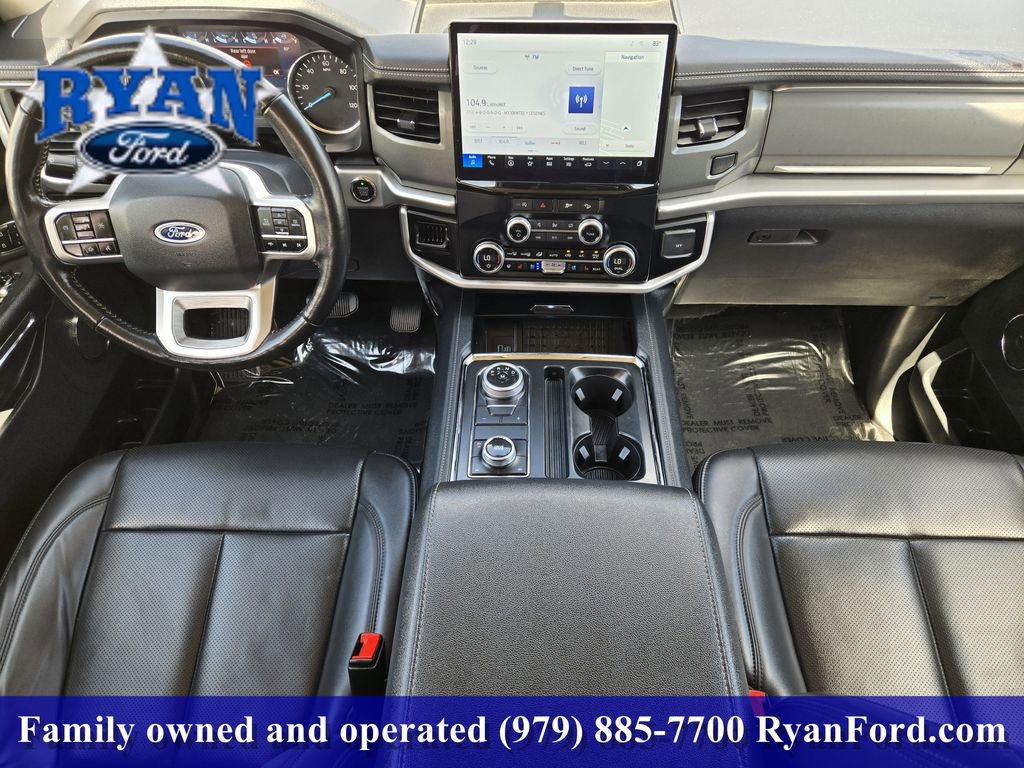 Certified 2024 Ford Expedition XLT AWD/4WD image 17
