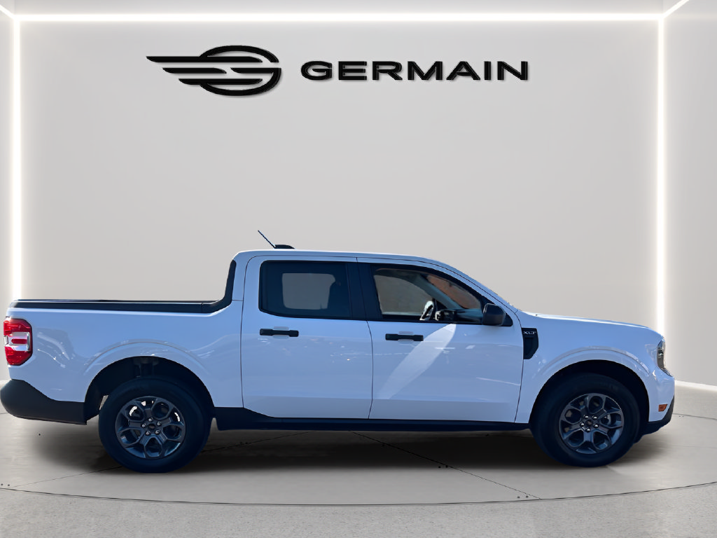 Certified 2025 Ford Maverick XLT FWD image 9