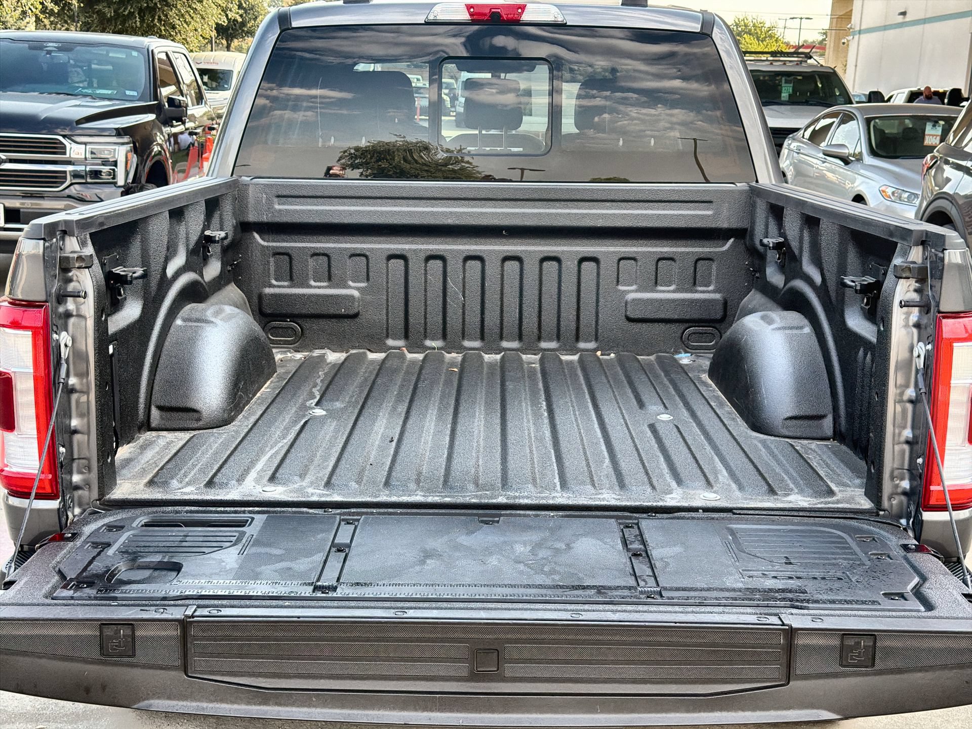 Certified 2023 Ford F150 Platinum w/ Equipment Group 701A High AWD/4WD image 24