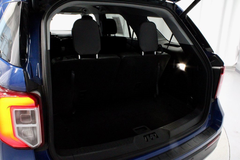 Certified 2022 Ford Explorer XLT w/ Equipment Group 202A image 13