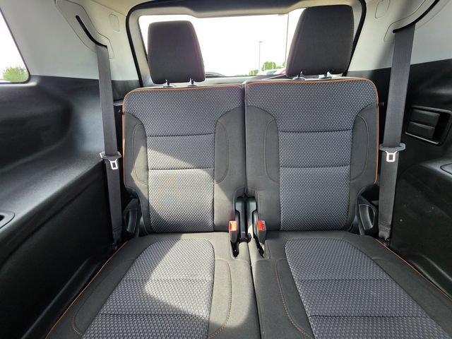 Used 2023 GMC Acadia AT4 w/ Trailering Package AWD/4WD image 16