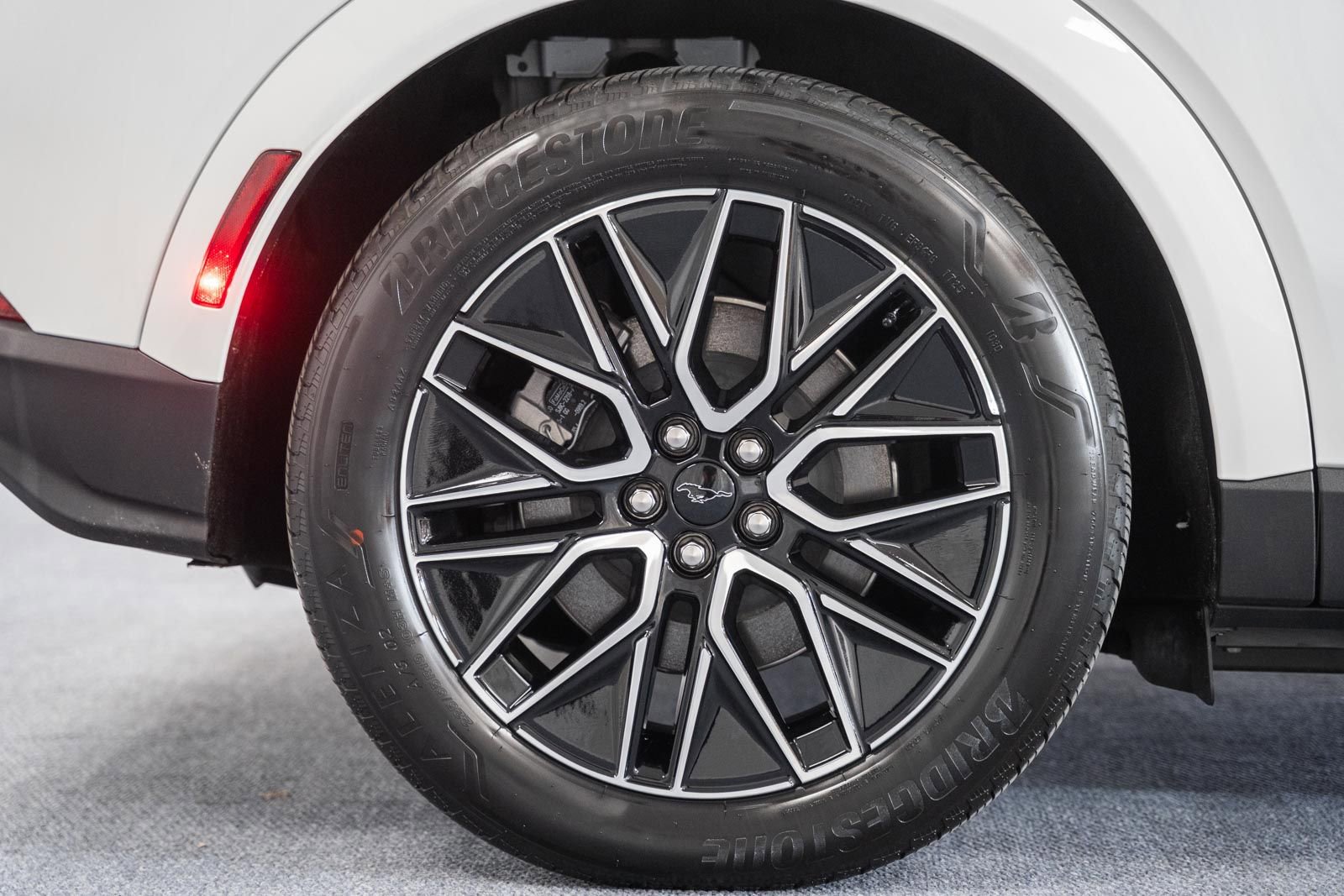 Certified 2025 Ford Mustang Mach-E Premium image 21