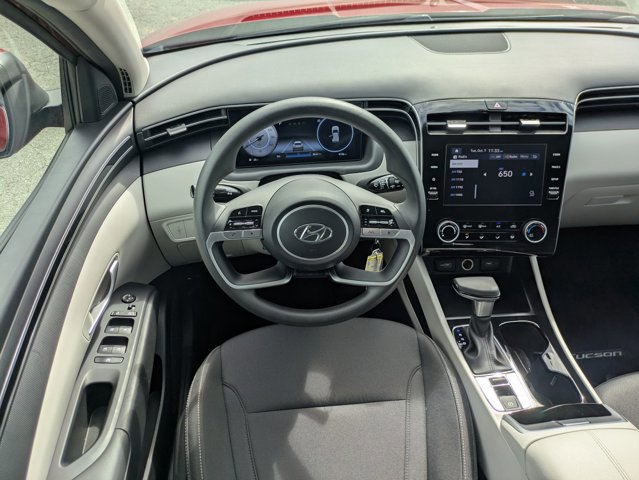Used 2024 Hyundai Tucson SE image 27
