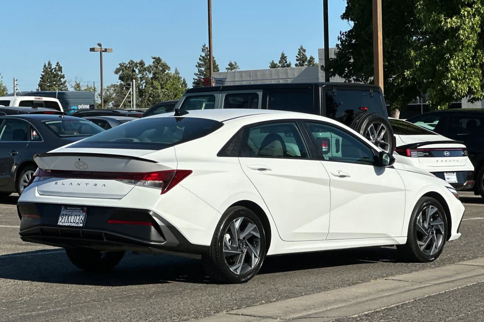 Used 2025 Hyundai Elantra Sport FWD video 2
