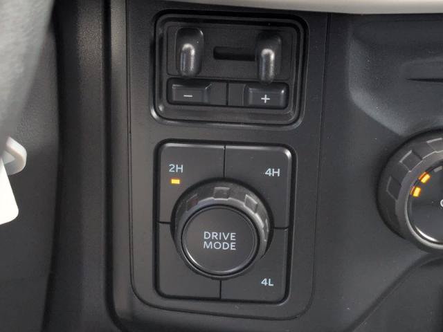 Certified 2024 Ford F550 4x4 Regular Cab Super Duty image 23