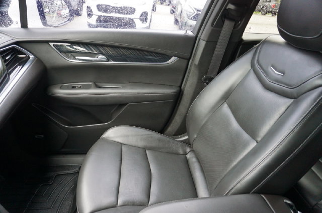 Used 2022 Cadillac XT6 Premium Luxury FWD image 32