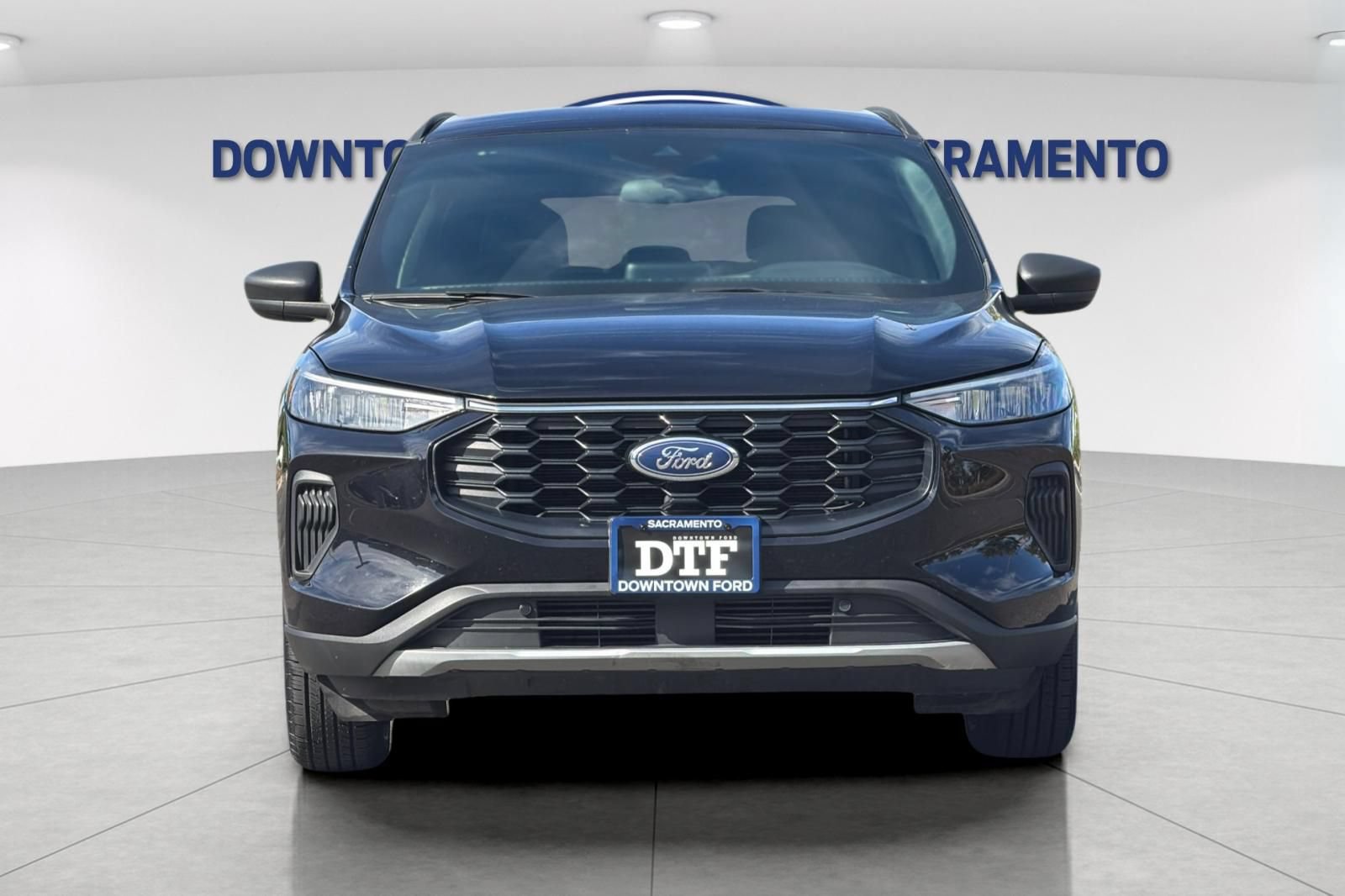 Certified 2025 Ford Escape ST-Line FWD image 12