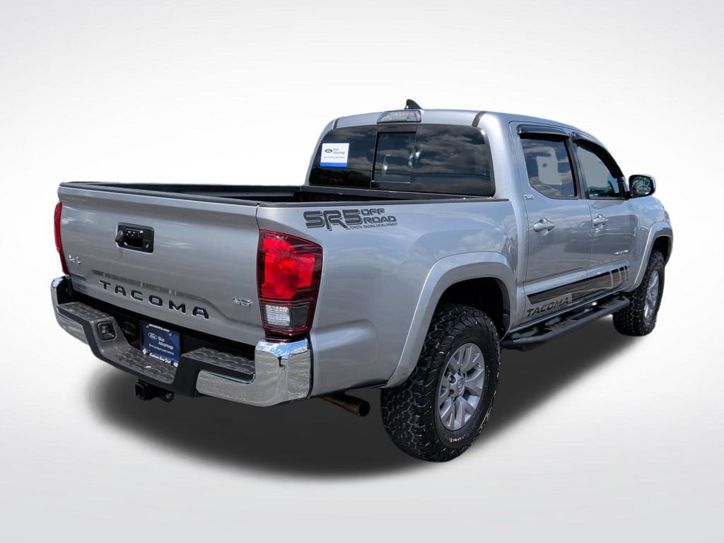 Used 2019 Toyota Tacoma SR5 AWD/4WD image 7