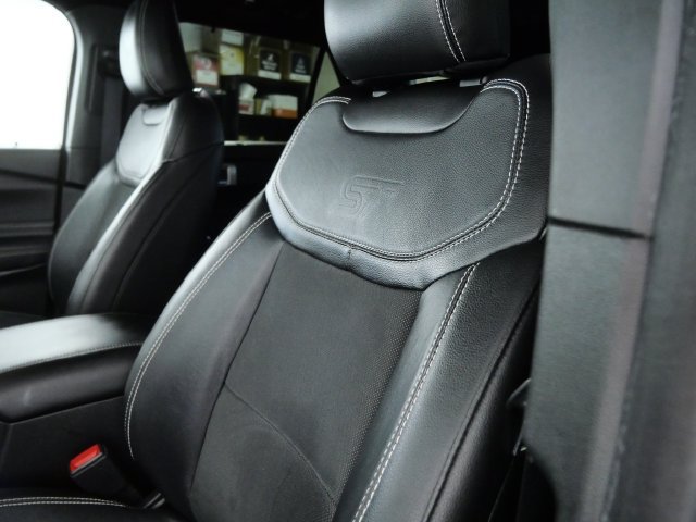 Certified 2022 Ford Explorer ST w/ ST Street Pack AWD/4WD image 16