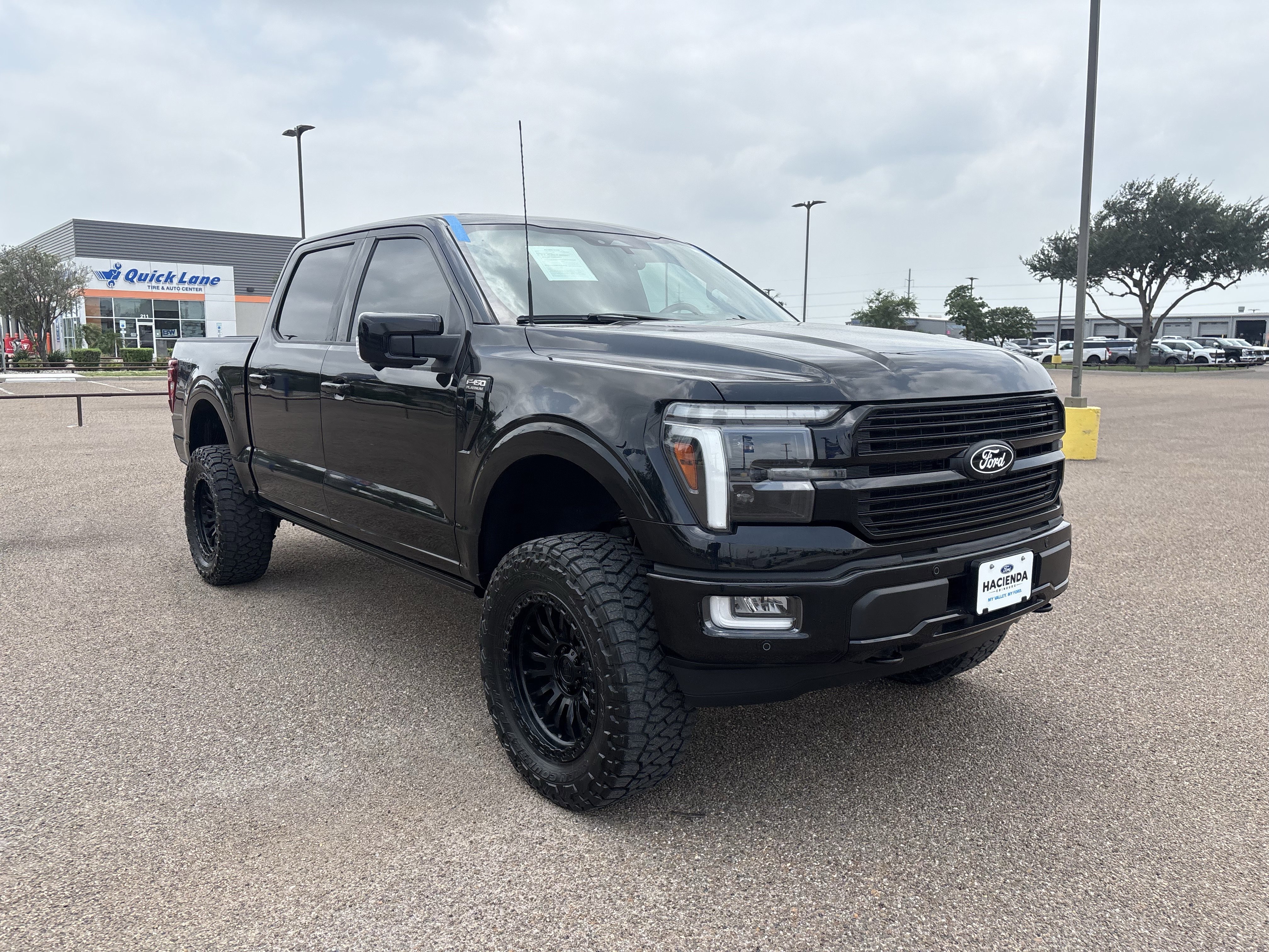 Certified 2024 Ford F150 Platinum w/ FX4 Off-Road Package AWD/4WD image 5
