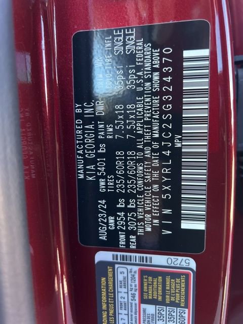 Used 2025 Kia Sorento S image 36