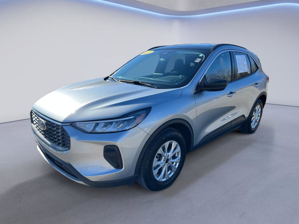 Certified 2023 Ford Escape Active image 3