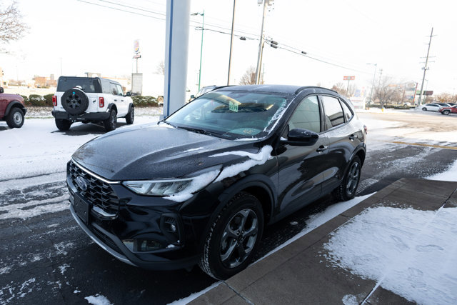 Certified 2025 Ford Escape ST-Line Elite w/ Tech Pack #1 image 7