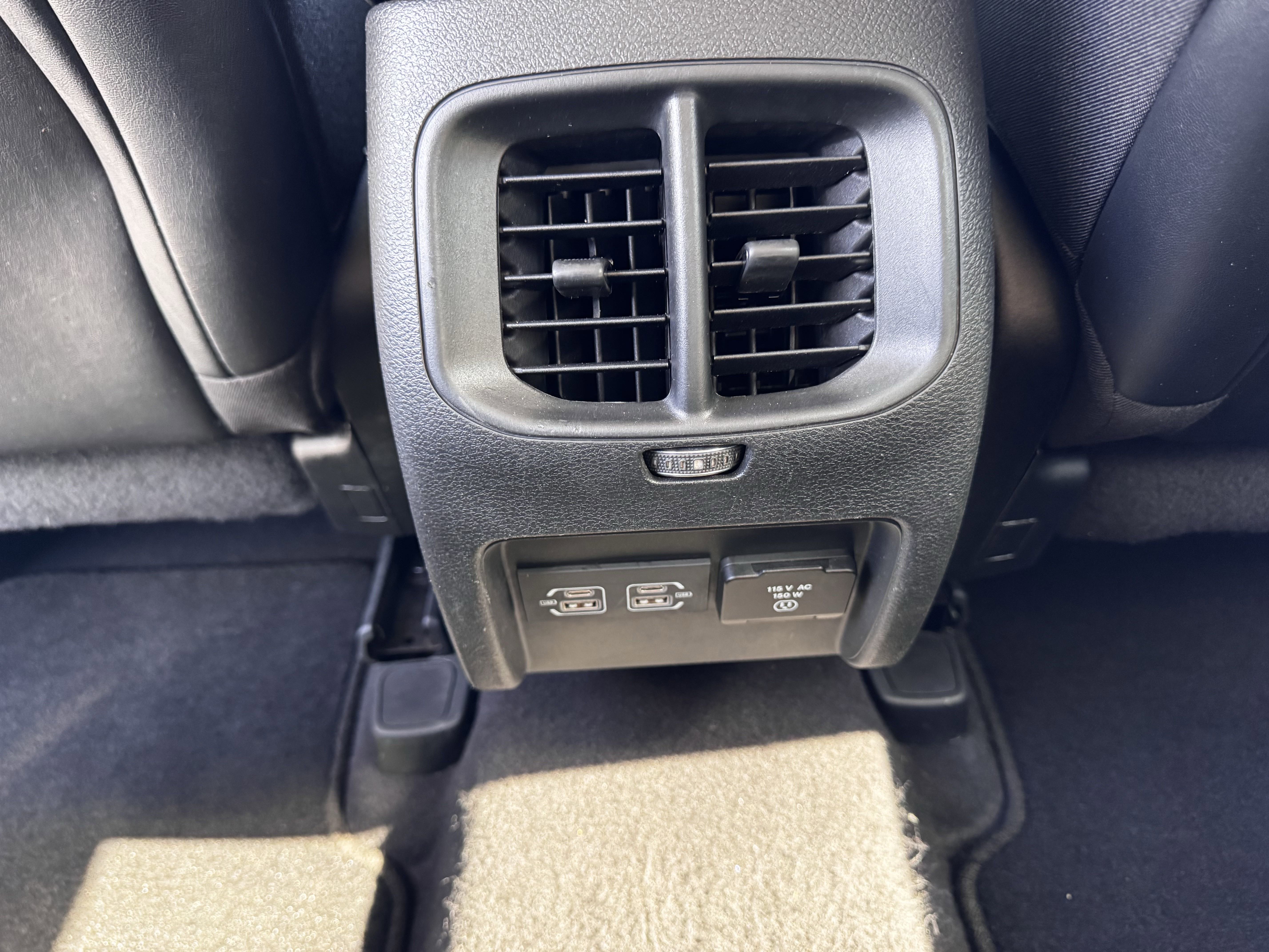 Used 2023 Jeep Cherokee Altitude Lux image 34