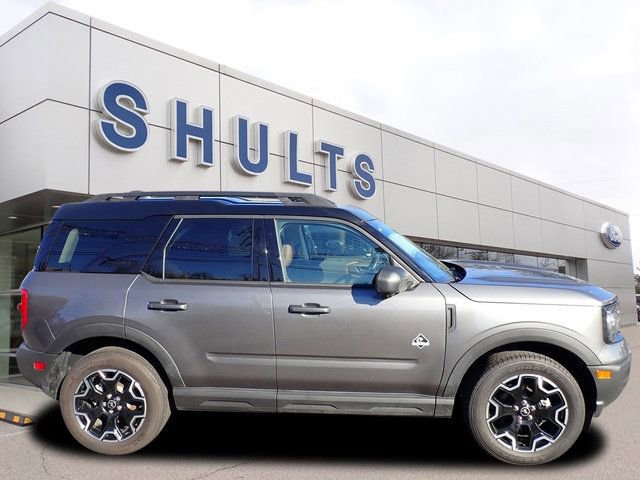 Certified 2025 Ford Bronco Sport Outer Banks w/ Outer Banks Tech Package+ image 2