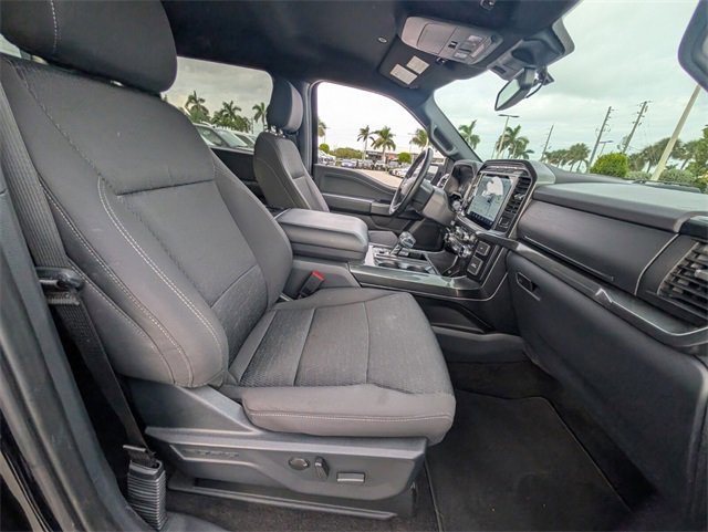 Certified 2022 Ford F150 XLT w/ Equipment Group 302A High image 17