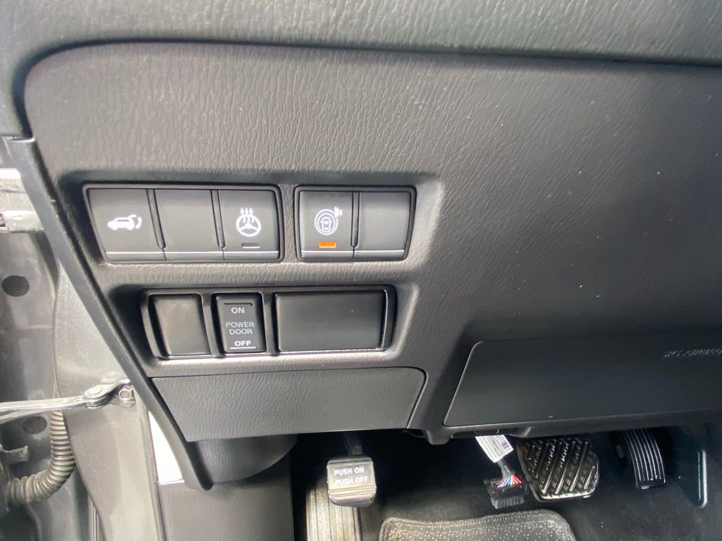 Used 2023 Nissan Armada Platinum w/ Captain's Chairs Package image 12