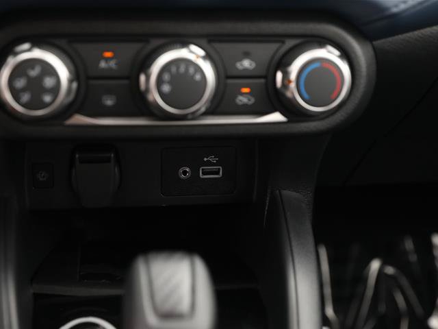 Used 2025 Nissan Versa SV w/ Trunk Package FWD image 38