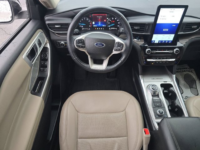 Certified 2022 Ford Explorer Limited w/ Hybrid Equipment Group 310A AWD/4WD image 26