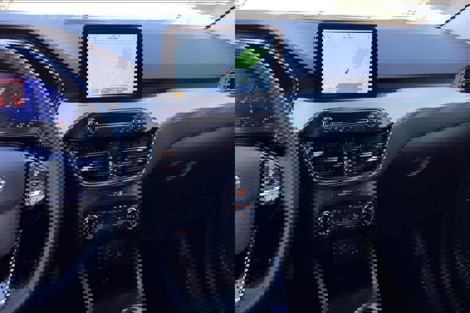 Certified 2022 Ford Escape SEL w/ Technology Package image 9