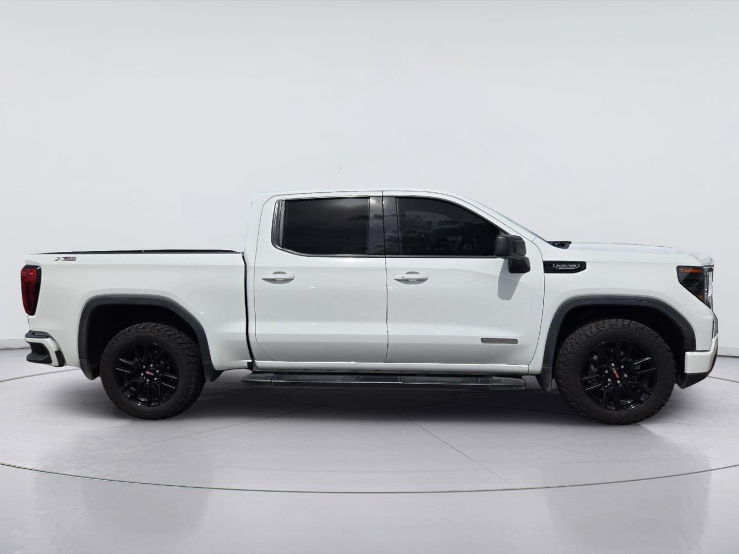 Used 2022 GMC Sierra 1500 Elevation AWD/4WD image 4