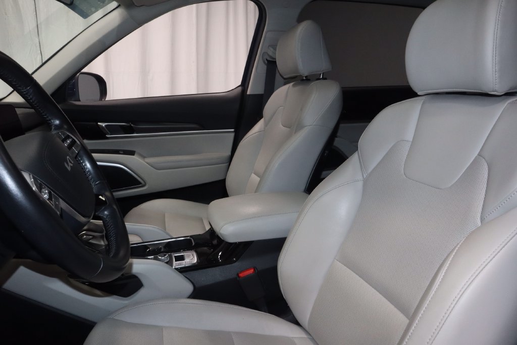 Used 2023 Kia Telluride S w/ S Sunroof Package FWD image 26