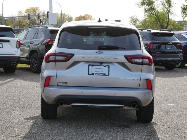 Certified 2024 Ford Escape ST-Line w/ Tech Pack #1 AWD/4WD image 4
