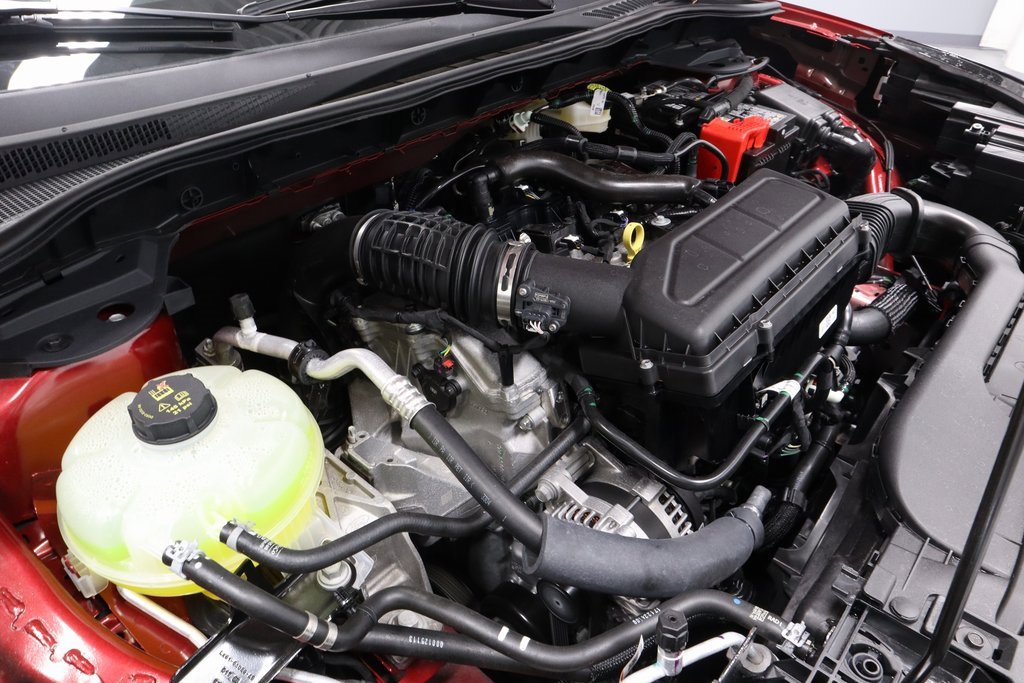 Certified 2025 Ford Escape ST-Line w/ Cold Weather Package image 15