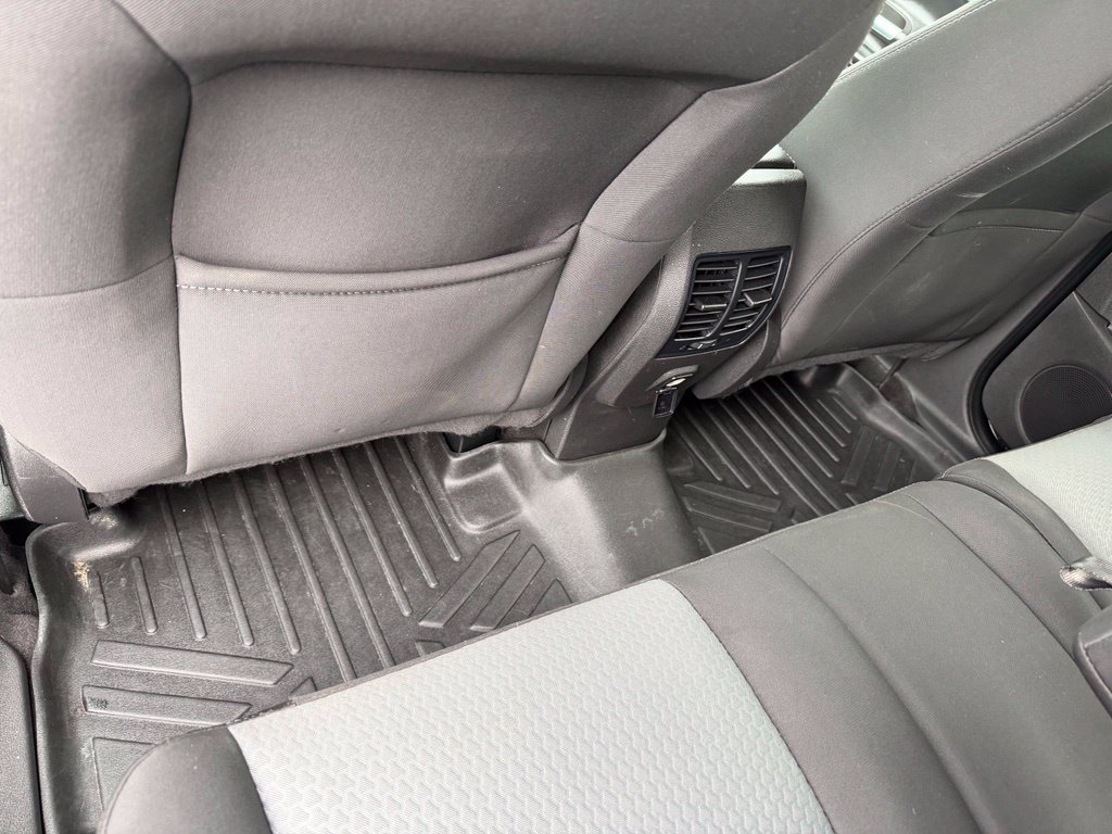 Certified 2019 Ford Escape SE FWD image 19