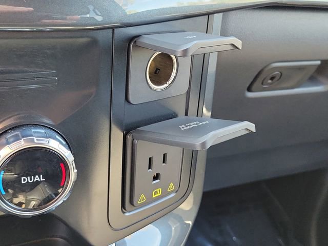 Certified 2022 Ford F150 XLT w/ Equipment Group 302A High image 18