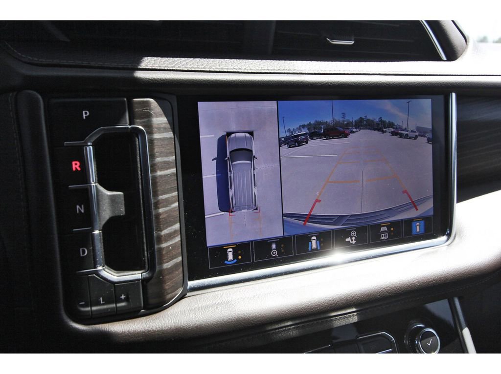 Used 2021 GMC Yukon XL Denali w/ Denali Premium Package image 23