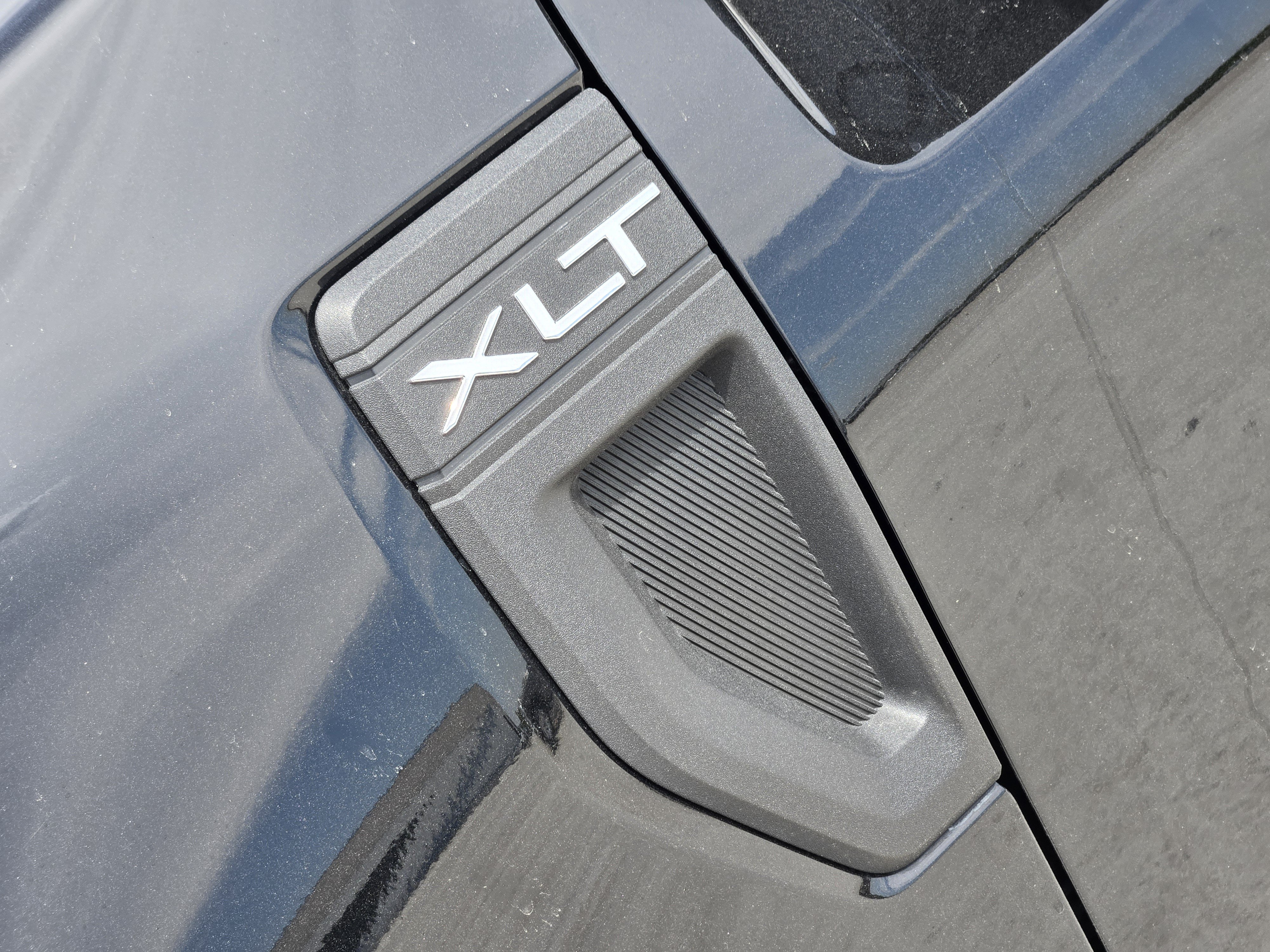 Certified 2025 Ford Maverick XLT FWD image 10