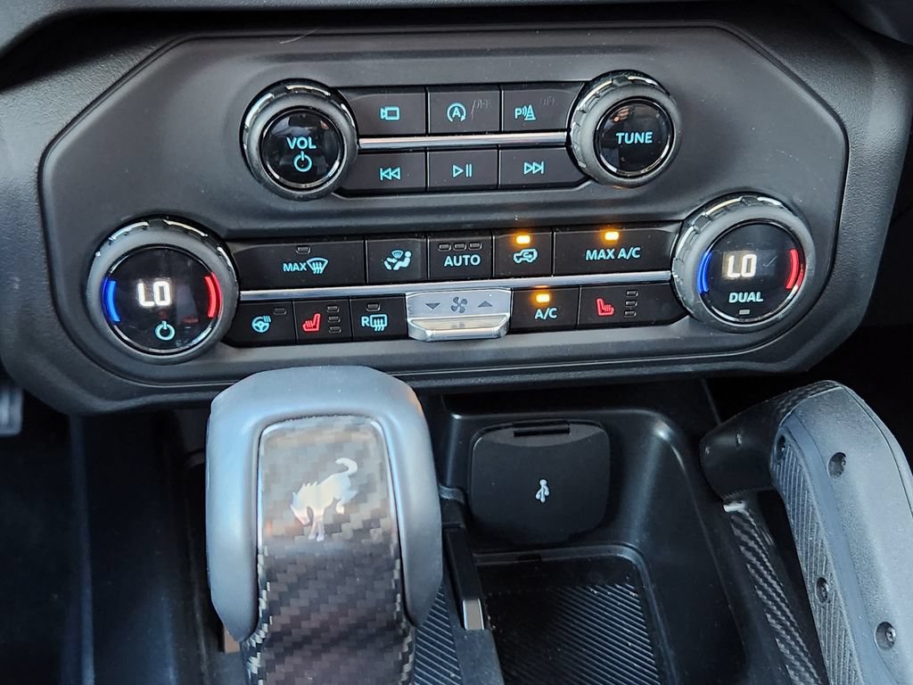 Certified 2025 Ford Bronco Raptor w/ Interior Carbon Fiber Pack AWD/4WD image 31