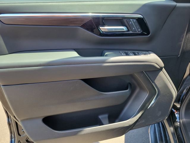 Used 2026 Chevrolet Tahoe LT image 15