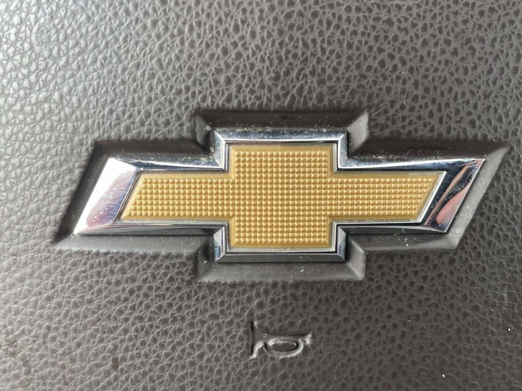 Used 2023 Chevrolet Silverado 1500 LTZ w/ LTZ Convenience Package II AWD/4WD image 29