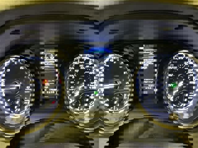 Used 2023 Toyota Camry SE image 6