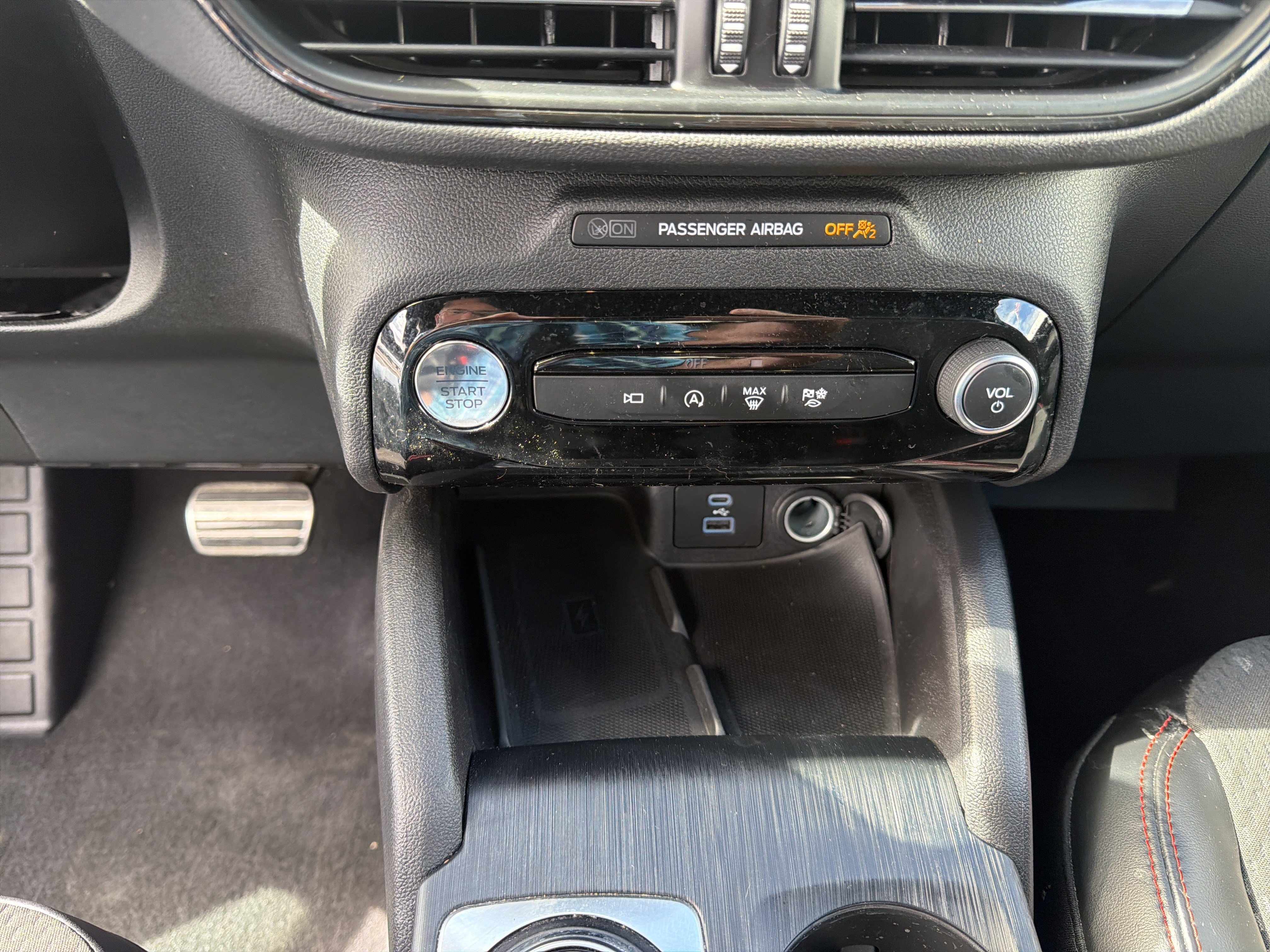 Certified 2023 Ford Escape ST-Line Select w/ Tech Pack #2 AWD/4WD image 43
