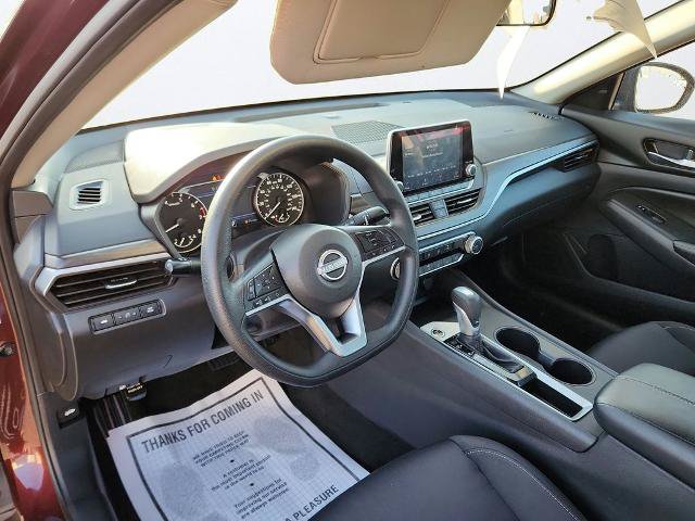 Used 2025 Nissan Altima 2.5 SV FWD image 9