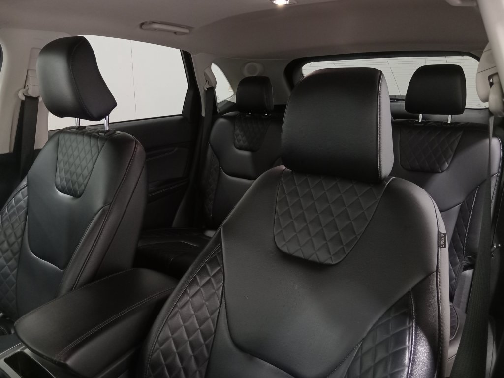 Certified 2024 Ford Edge Titanium AWD/4WD image 15