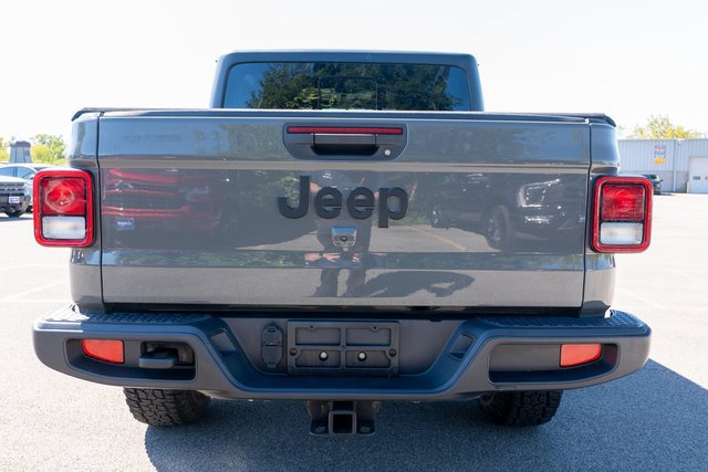 Used 2020 Jeep Gladiator Sport w/ Quick Order Package 24S AWD/4WD image 7