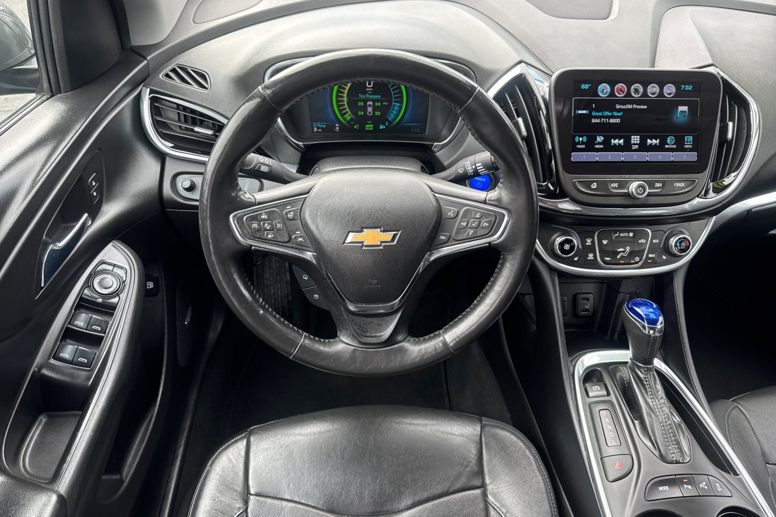 Used 2017 Chevrolet Volt Premier w/ Driver Confidence II Package FWD image 8