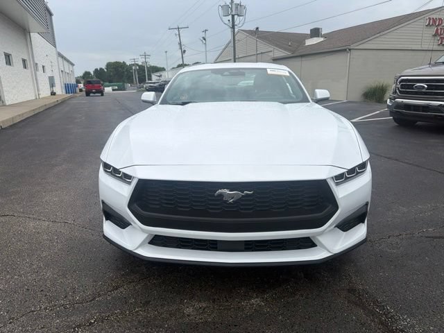 Certified 2025 Ford Mustang Coupe RWD image 3