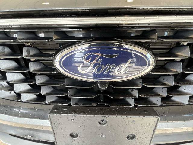 Certified 2024 Ford Escape Platinum AWD/4WD image 28