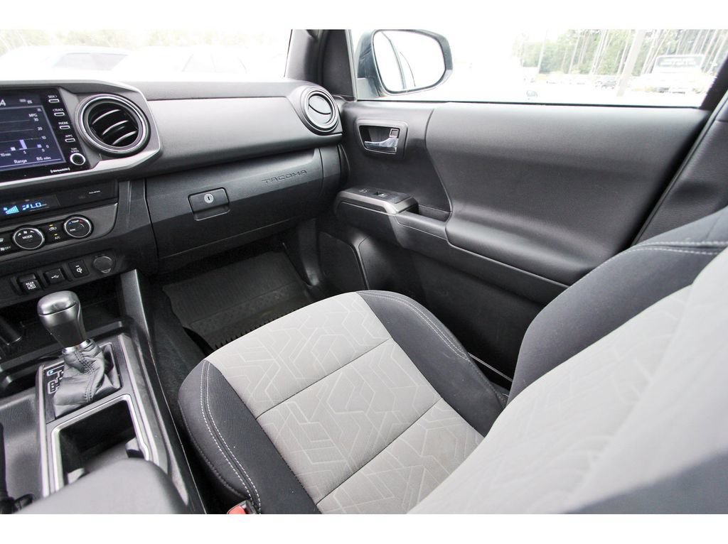 Used 2021 Toyota Tacoma TRD Off-Road AWD/4WD image 13