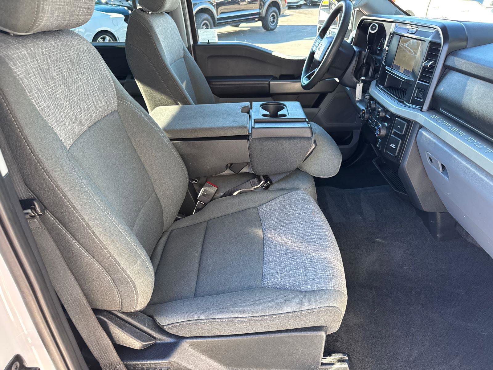 Certified 2025 Ford F250 XLT w/ FX4 Off-Road Package image 17