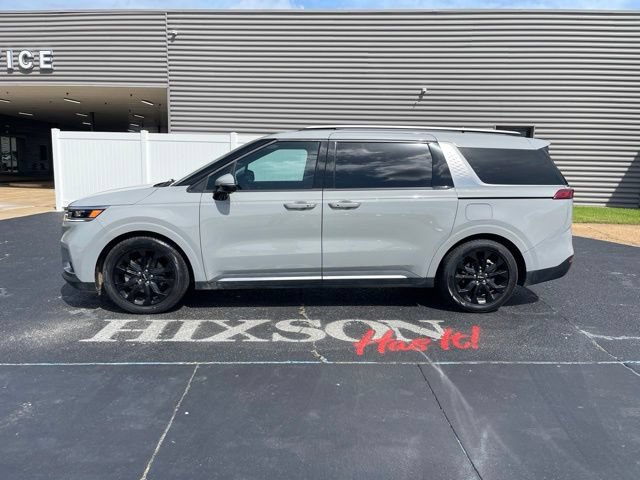 Used 2024 Kia Carnival SX Prestige FWD image 2