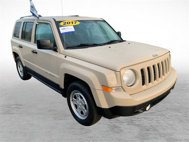 Used 2017 Jeep Patriot Sport FWD image 8